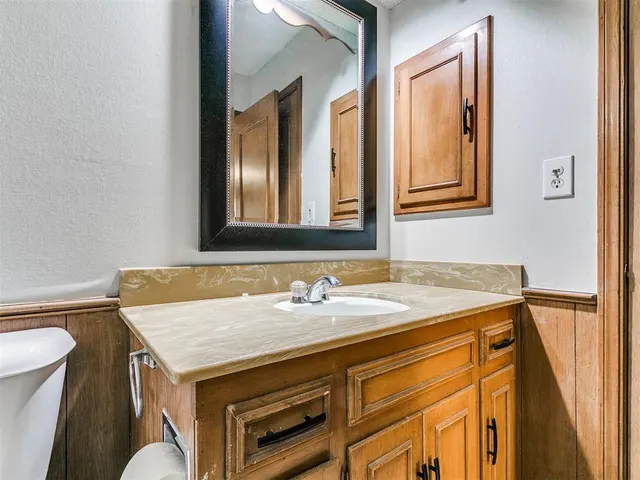 Photo 6 — 3101 W Wilshire, Oklahoma City, OK 73116