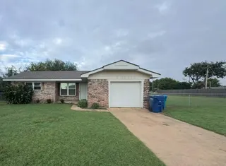 Sold home at 5 NE 3rd Street