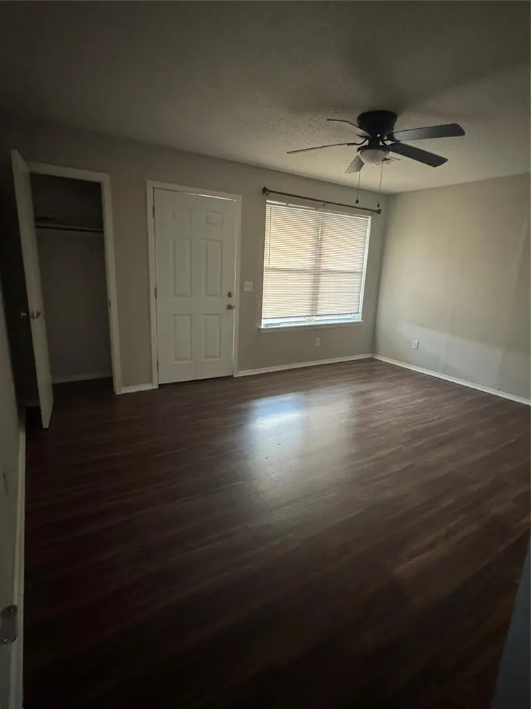 Photo 2 — 5 NE 3rd Street, Tuttle, OK 73089