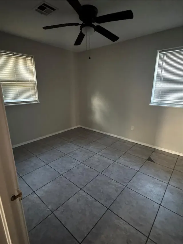Photo 4 — 5 NE 3rd Street, Tuttle, OK 73089