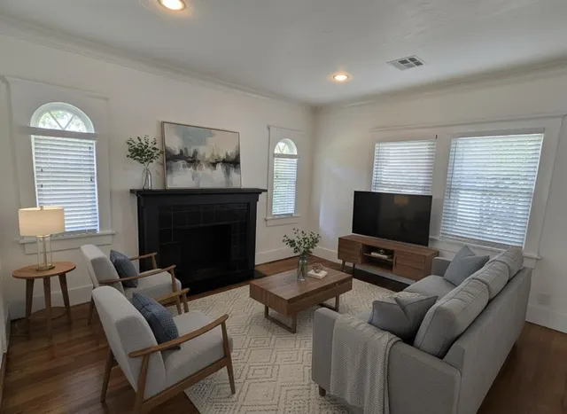 Photo 6 — 2616 N Robinson Avenue, Oklahoma City, OK 73103