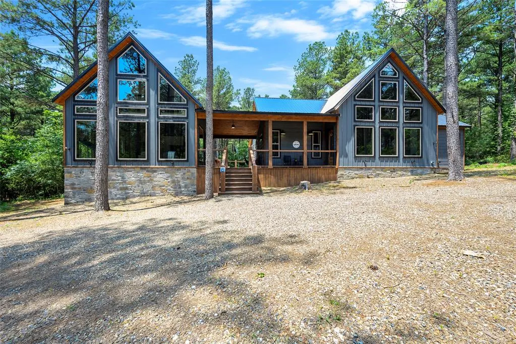 Front exterior — 69 Xtreme Lane, Broken Bow, OK 74728