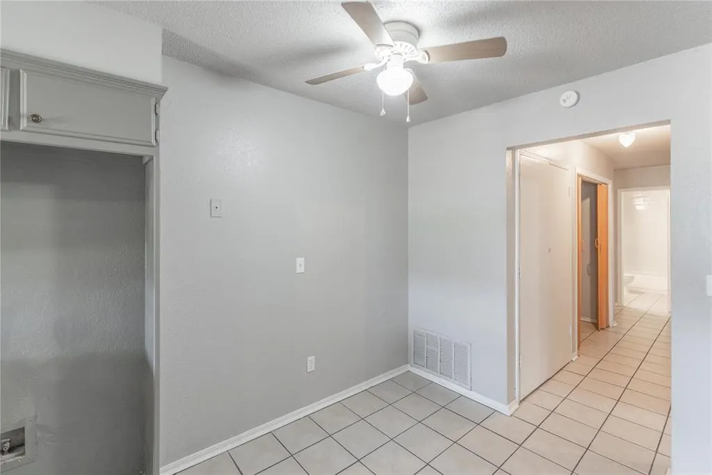 Photo 9 — 930 SW 62nd Street, Oklahoma City, OK 73139