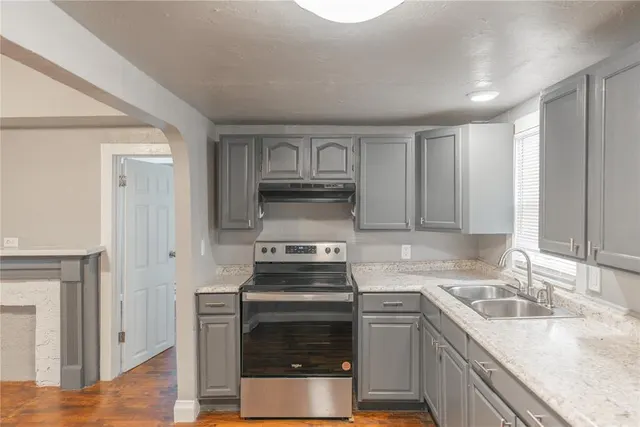 Photo 7 — 2208 N Brookline Avenue, Oklahoma City, OK 73107