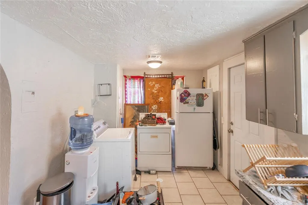 Photo 21 — 2208 N Brookline Avenue, Oklahoma City, OK 73107