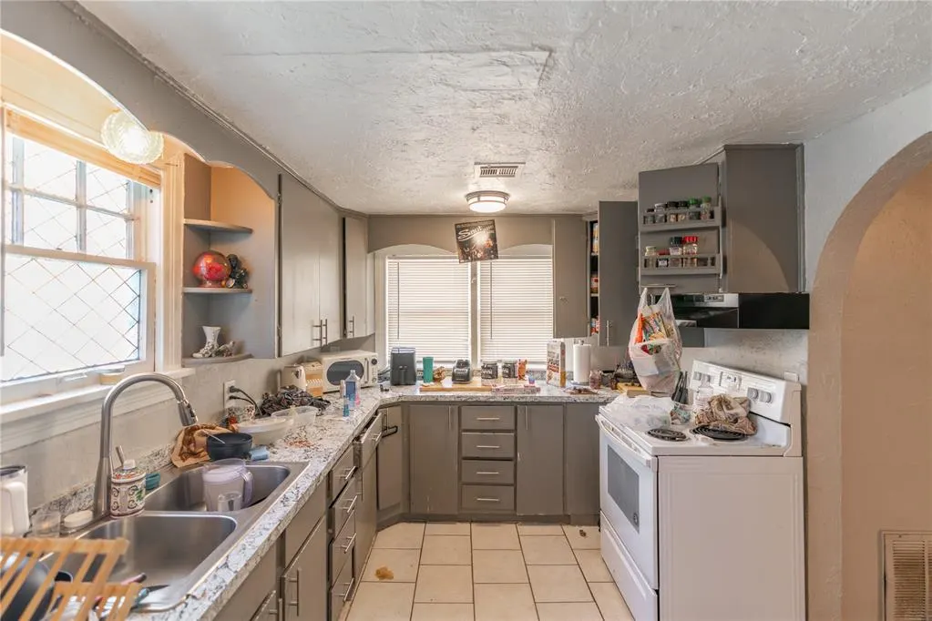 Photo 22 — 2208 N Brookline Avenue, Oklahoma City, OK 73107