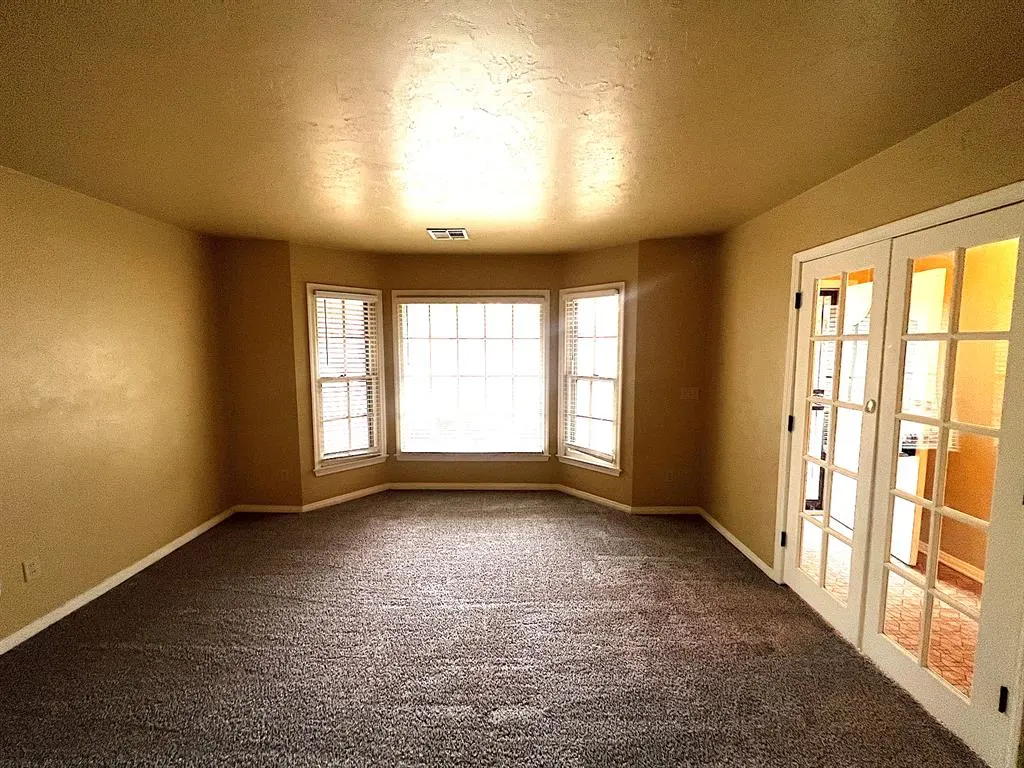 Photo 10 — 4061 NW 60th Street, Oklahoma City, OK 73112