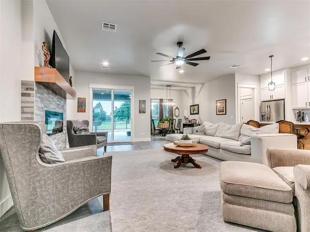 Photo 8 — 10105 Cedar Valley Circle, Guthrie, OK 73044