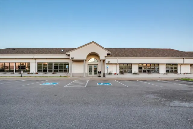 Photo 2 — 416 SW 79th Street, Oklahoma City, OK 73139