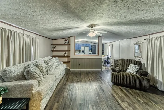 Photo 3 — 302 N 8th Street, Hammon, OK 73650