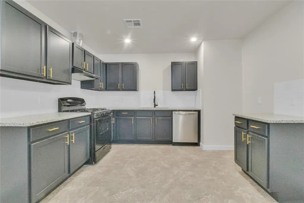 Photo 10 — 12508 Abbotts Way, Oklahoma City, OK 73142