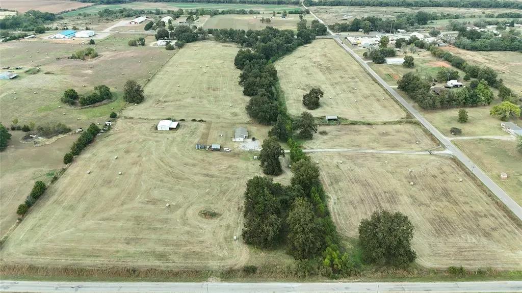 Photo 7 — 12918 N County Road 3130, Maysville, OK 73057