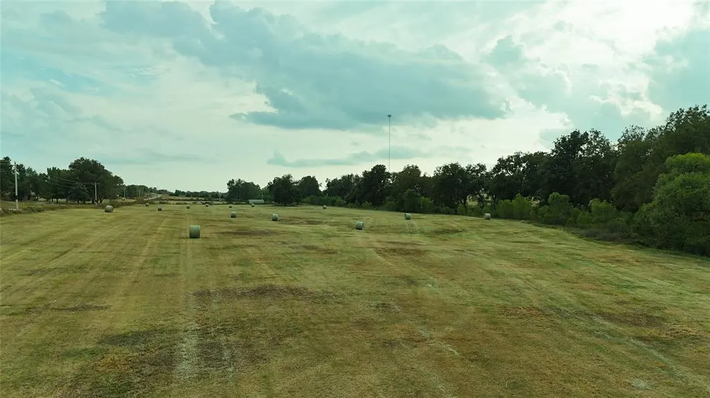 Photo 9 — 12918 N County Road 3130, Maysville, OK 73057