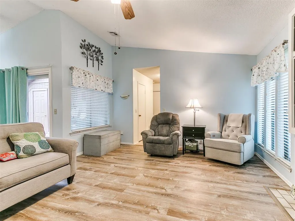 Photo 16 — 6815 NW 64th Terrace, Oklahoma City, OK 73132