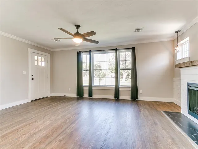Photo 2 — 1127 S 19th Street, Chickasha, OK 73018