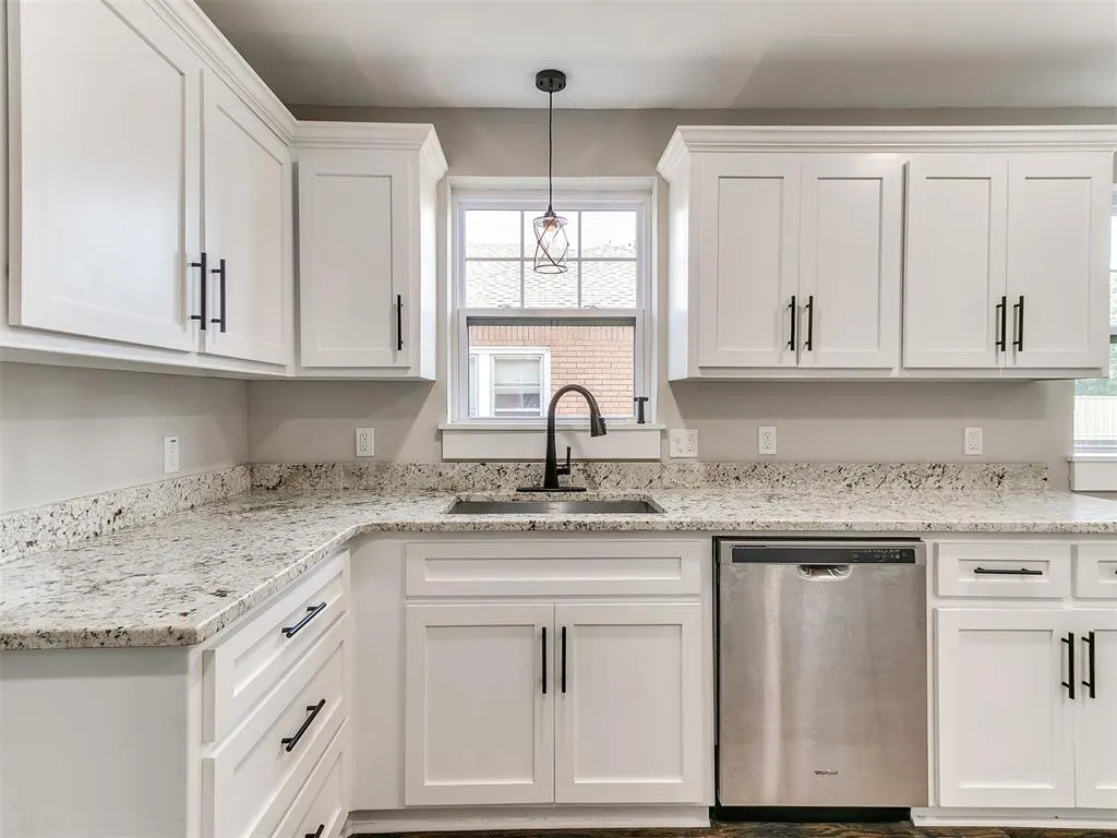 Photo 6 — 1127 S 19th Street, Chickasha, OK 73018