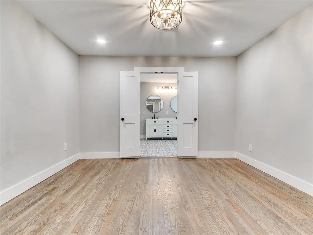 Photo 9 — 1127 S 19th Street, Chickasha, OK 73018