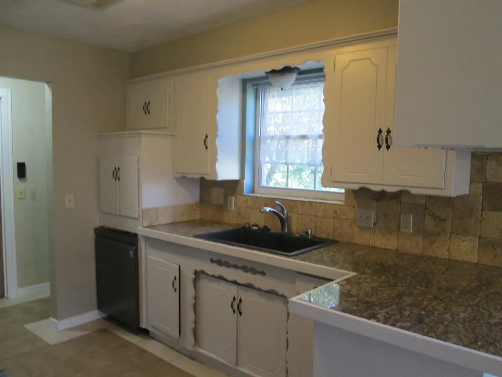 Photo 12 — 2708 N Terry Avenue, Bethany, OK 73008