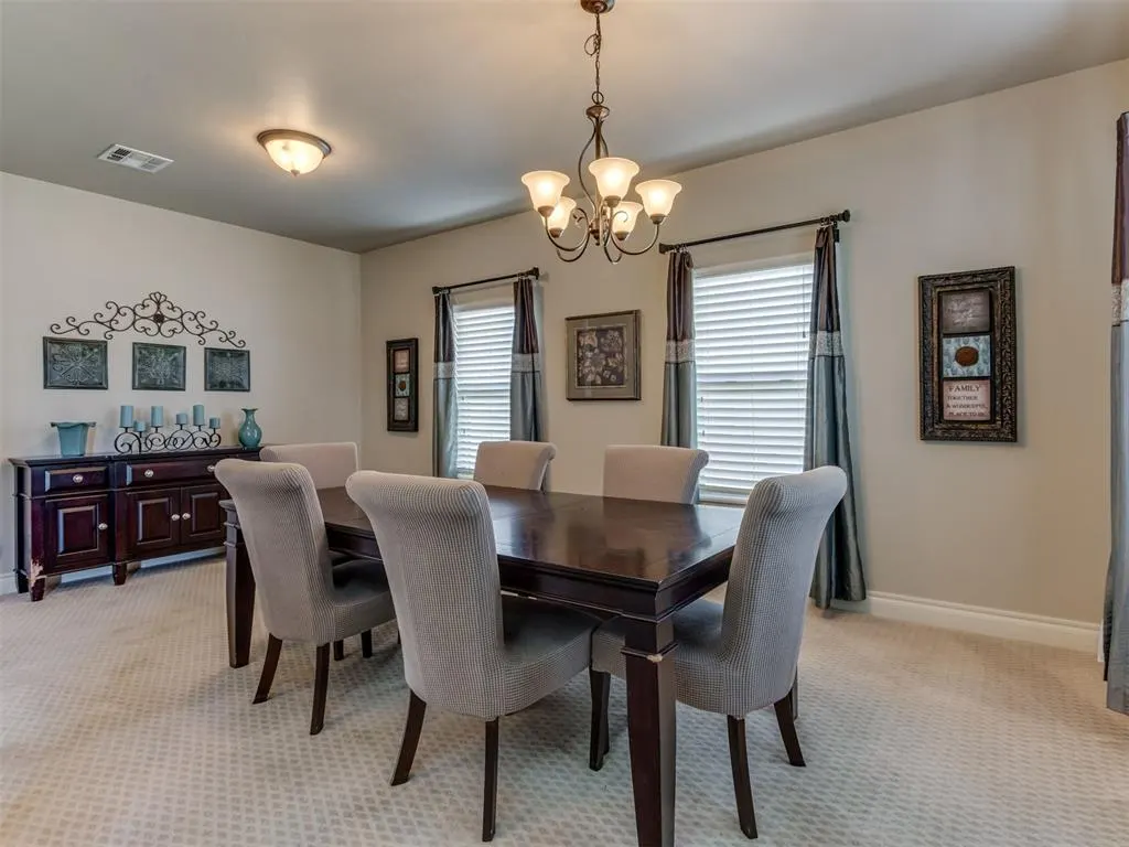 Photo 8 — 10937 N Pointe Drive, Edmond, OK 73025