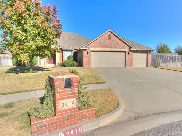 Photo 3 — 3419 SE 31st Place, Oklahoma City, OK 73165