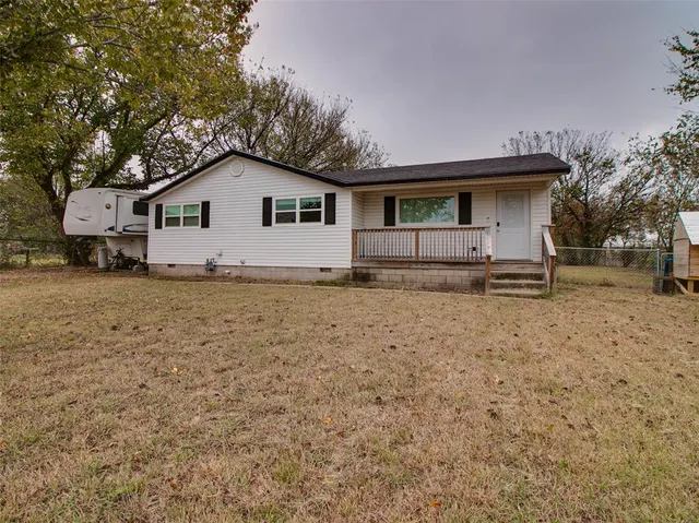 Front exterior — 701 S Second Avenue, Stroud, OK 74079