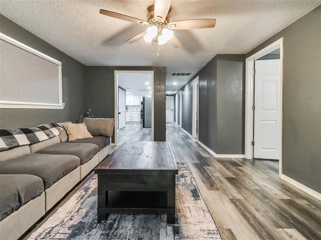 Photo 11 — 701 S Second Avenue, Stroud, OK 74079