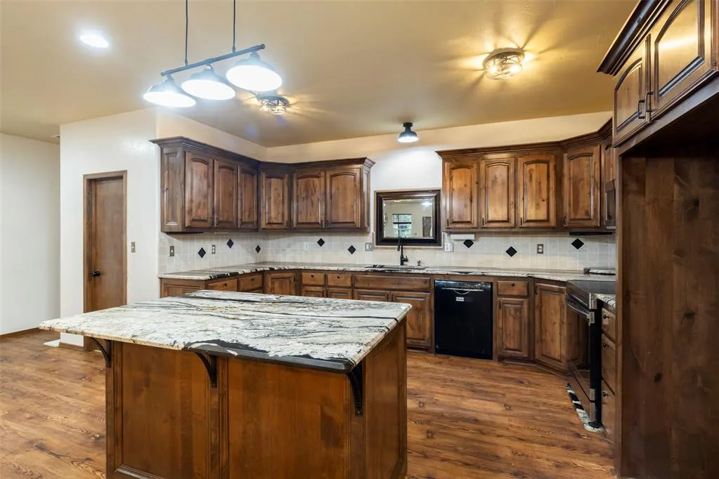 Photo 11 — 960402 S 3340 Road, Wellston, OK 74881