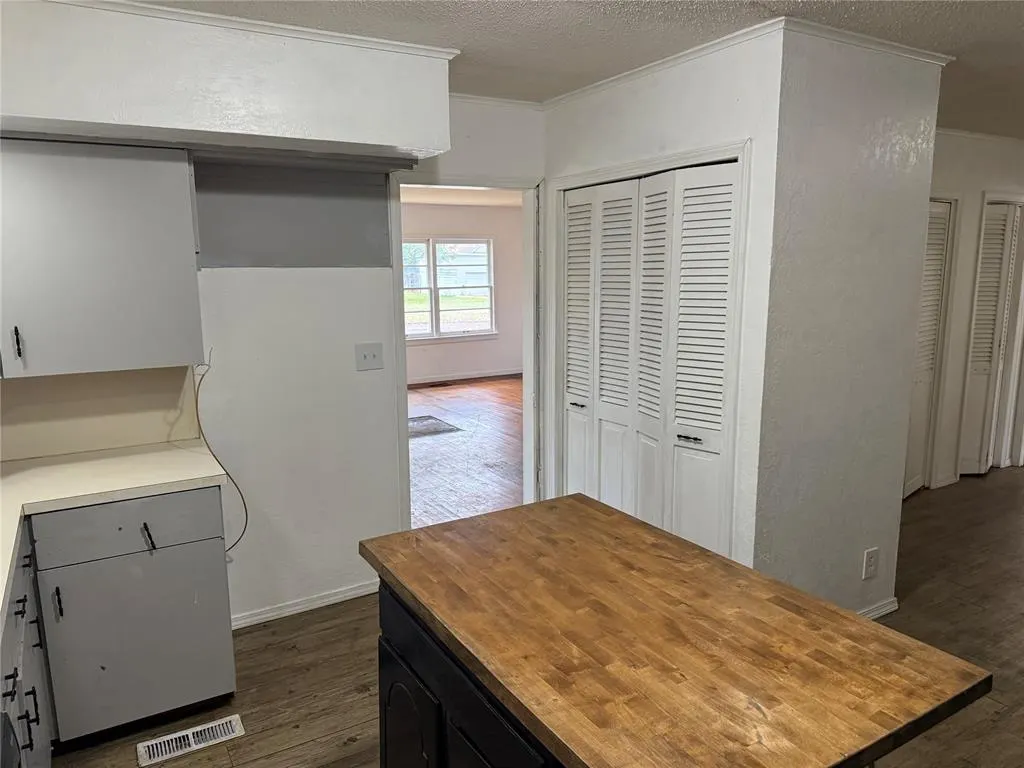 Photo 10 — 300 E Broadway Street, Wetumka, OK 74883