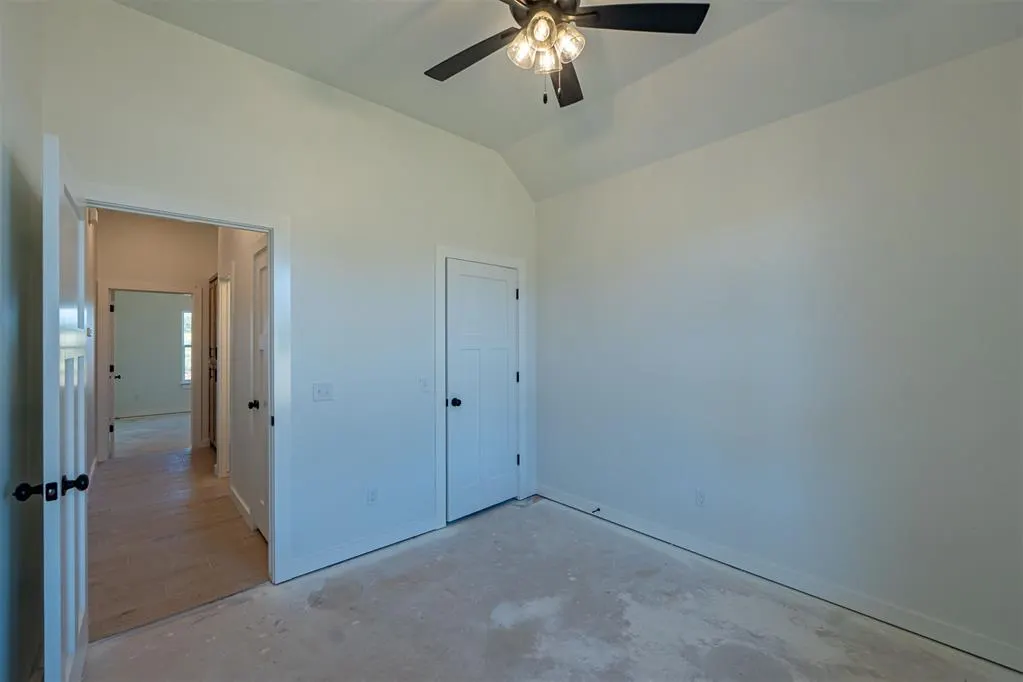 Photo 10 — 10621 Two Lakes Drive, Yukon, OK 73099