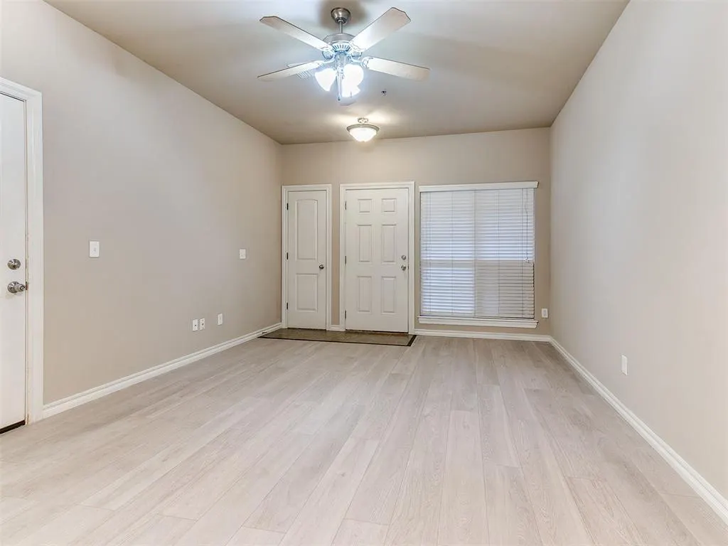 Photo 5 — 920 SW 92nd Street, Oklahoma City, OK 73139