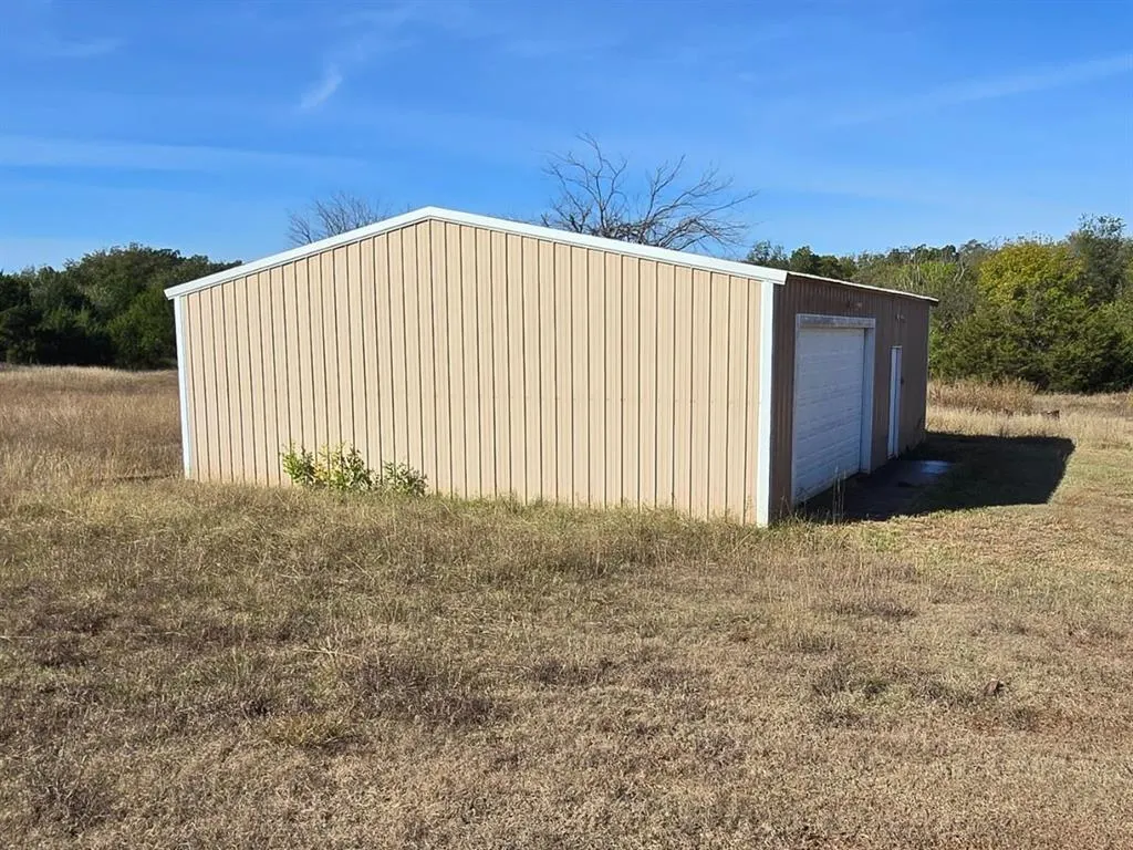Photo 2 — 29201 Deer Creek Road, Stillwater, OK 74075