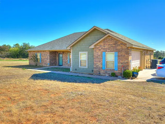 Photo 4 — 8060 Cemetery Road, Noble, OK 73068