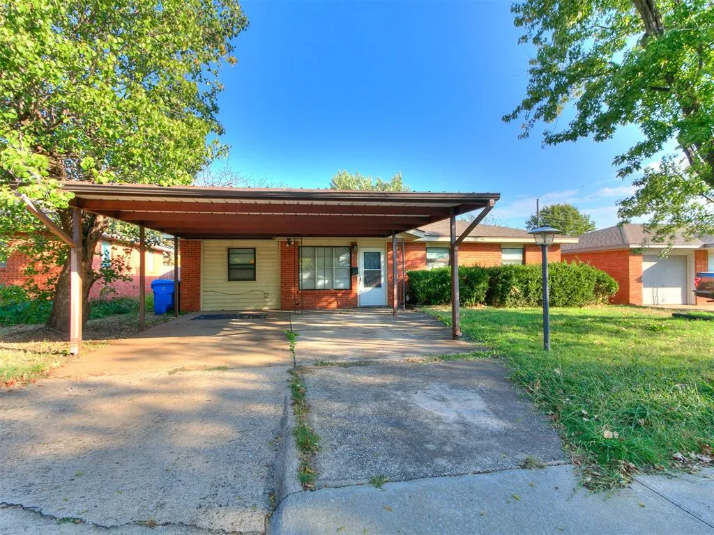 Photo 2 — 809 Oliver Street, Norman, OK 73071