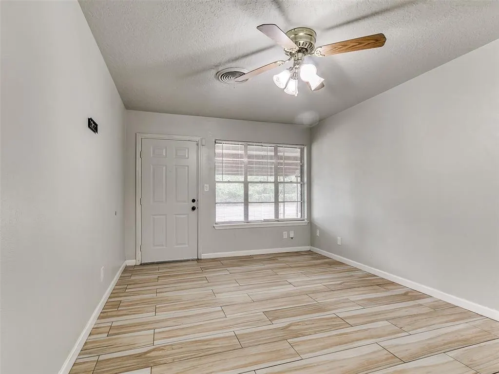Photo 6 — 809 Oliver Street, Norman, OK 73071