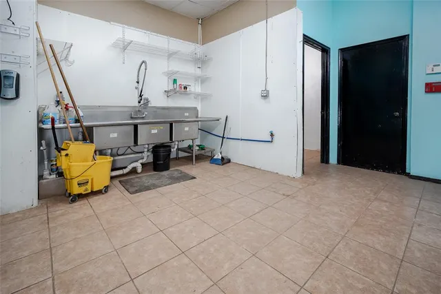 Photo 8 — 6825 W Wilshire Boulevard, Oklahoma City, OK 73132