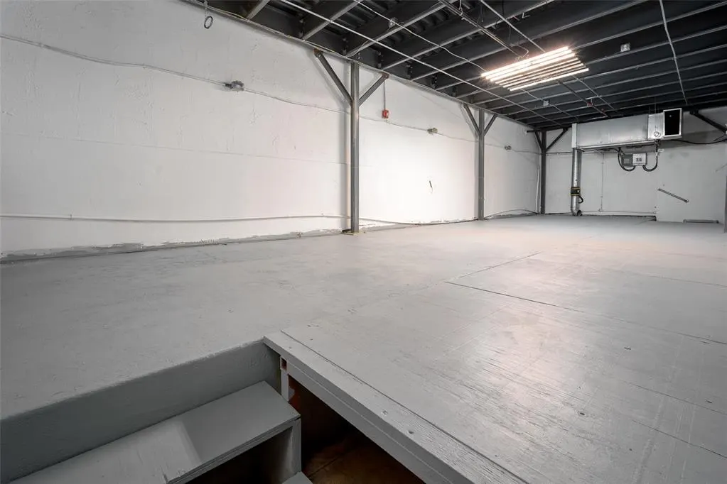 Photo 12 — 6825 W Wilshire Boulevard, Oklahoma City, OK 73132