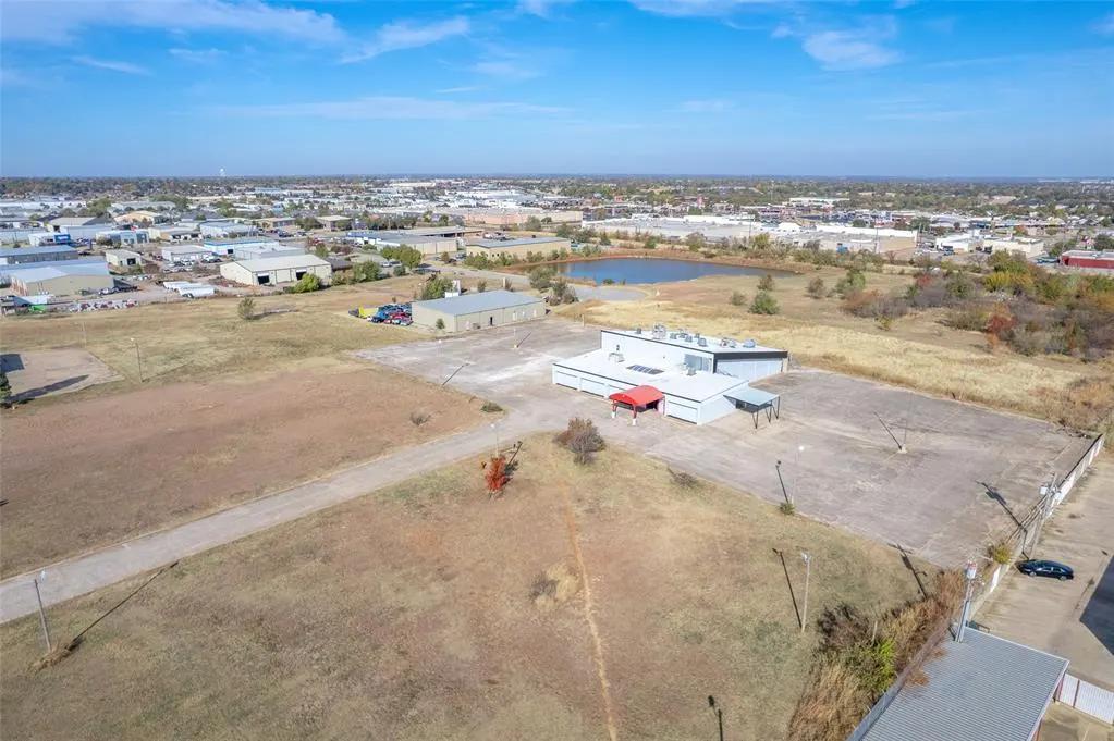 Photo 34 — 6825 W Wilshire Boulevard, Oklahoma City, OK 73132