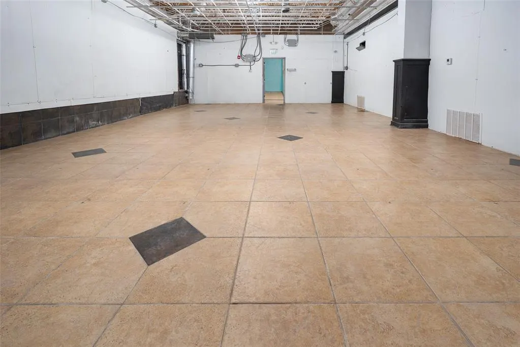 Photo 20 — 6825 W Wilshire Boulevard, Oklahoma City, OK 73132