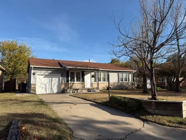 Front exterior — 5975 NW 34th Street, Oklahoma City, OK 73122
