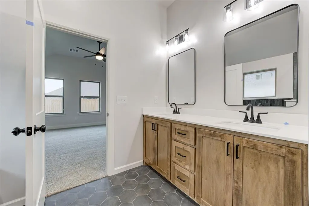 Photo 20 — 5112 Misty Wood Lane, Mustang, OK 73064