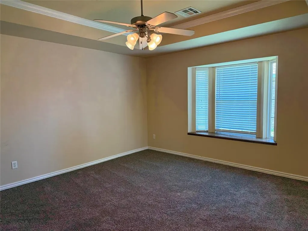 Photo 8 — 1421 Teakwood Drive, Norman, OK 73071