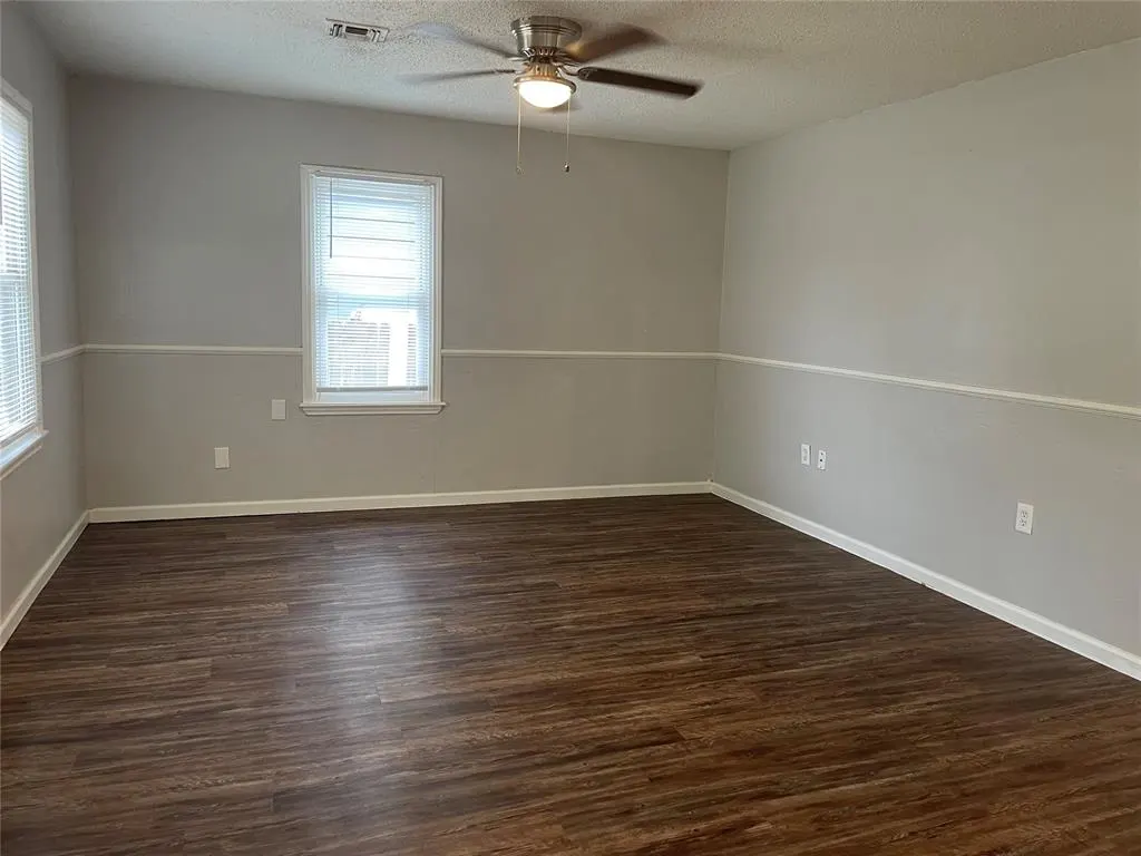 Photo 9 — 3224 SW 47th Street, Oklahoma City, OK 73119
