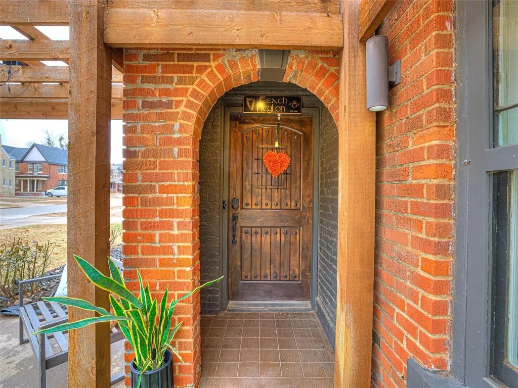 Photo 3 — 725 NE 15th Street, Oklahoma City, OK 73104