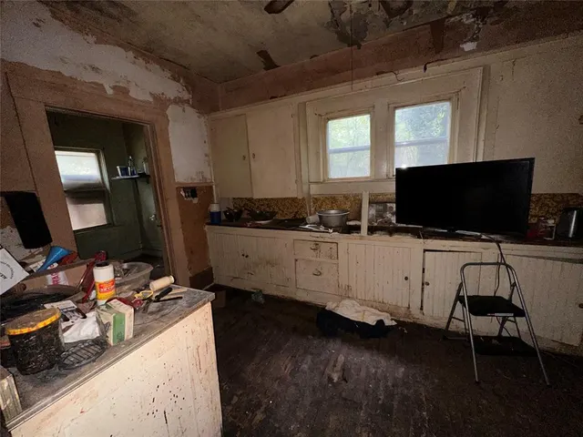 Photo 4 — 306 S Iowa Avenue, Coyle, OK 73027