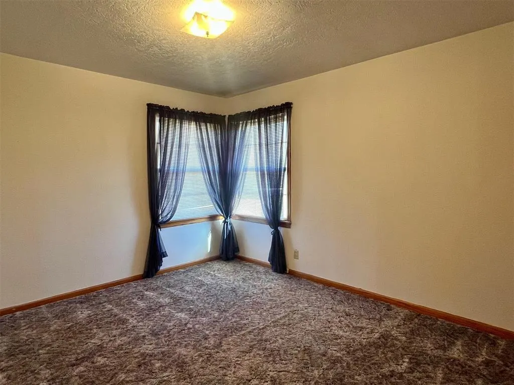 Photo 20 — 4 Cottonwood Drive, Chickasha, OK 73018