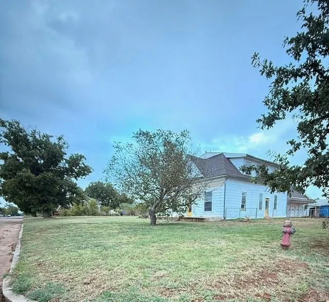 Photo 22 — 421 S Linwood Street, Cordell, OK 73632