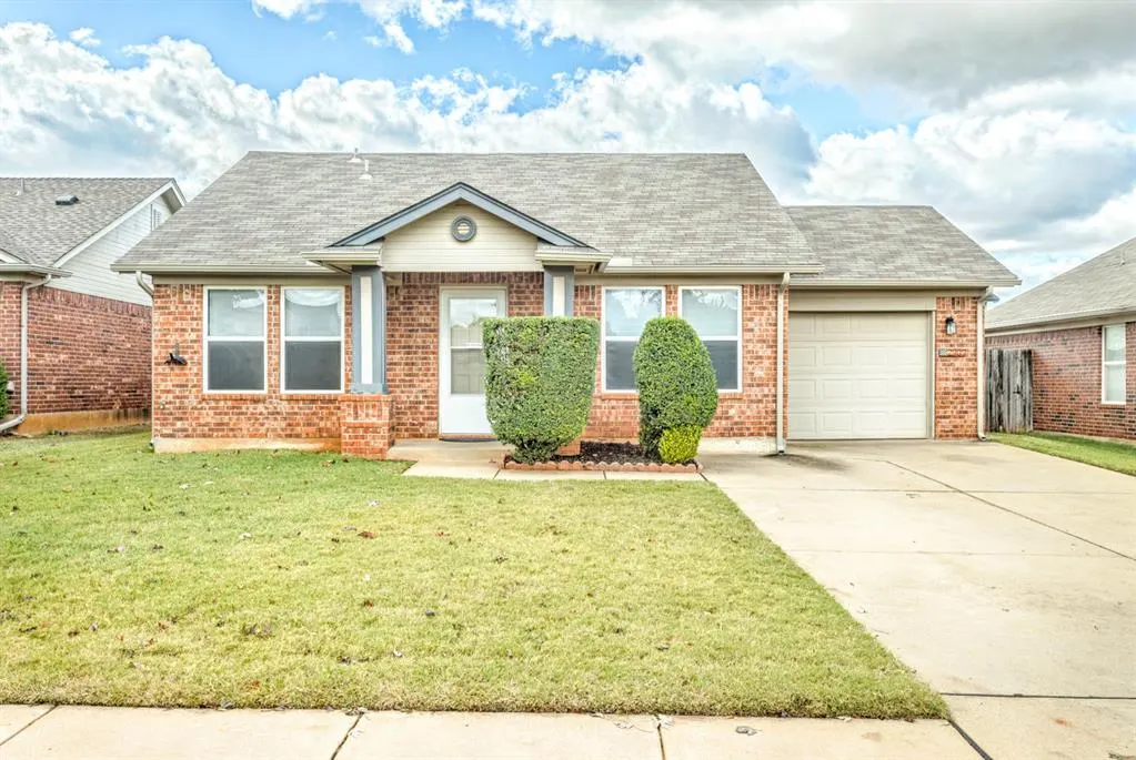 Front exterior — 2909 Fennel Road, Oklahoma City, OK 73128