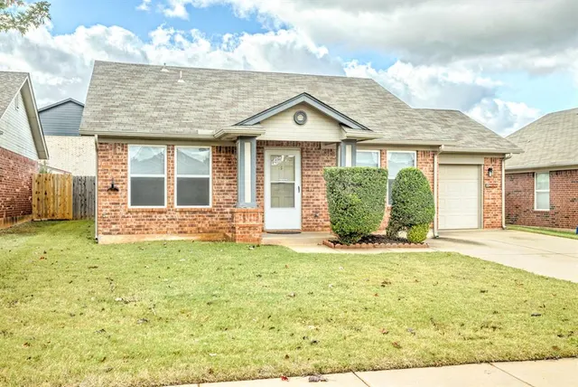 Photo 2 — 2909 Fennel Road, Oklahoma City, OK 73128