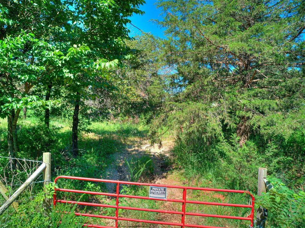 Photo 2 — 9741 Dobbs Road, Wellston, OK 74881