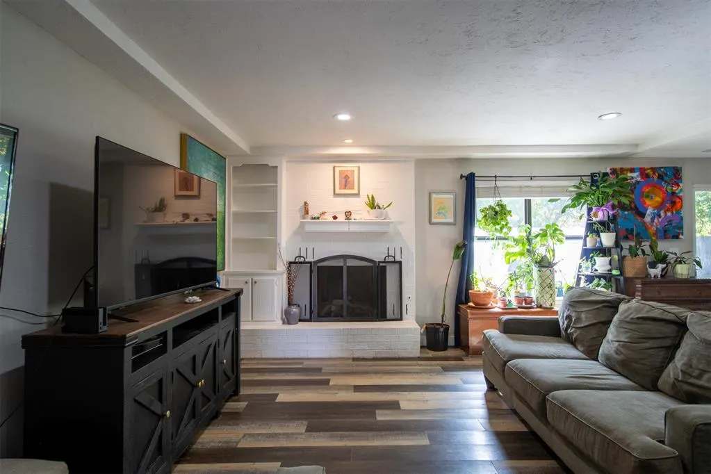 Photo 2 — 12621 Peppertree Place, Oklahoma City, OK 73142